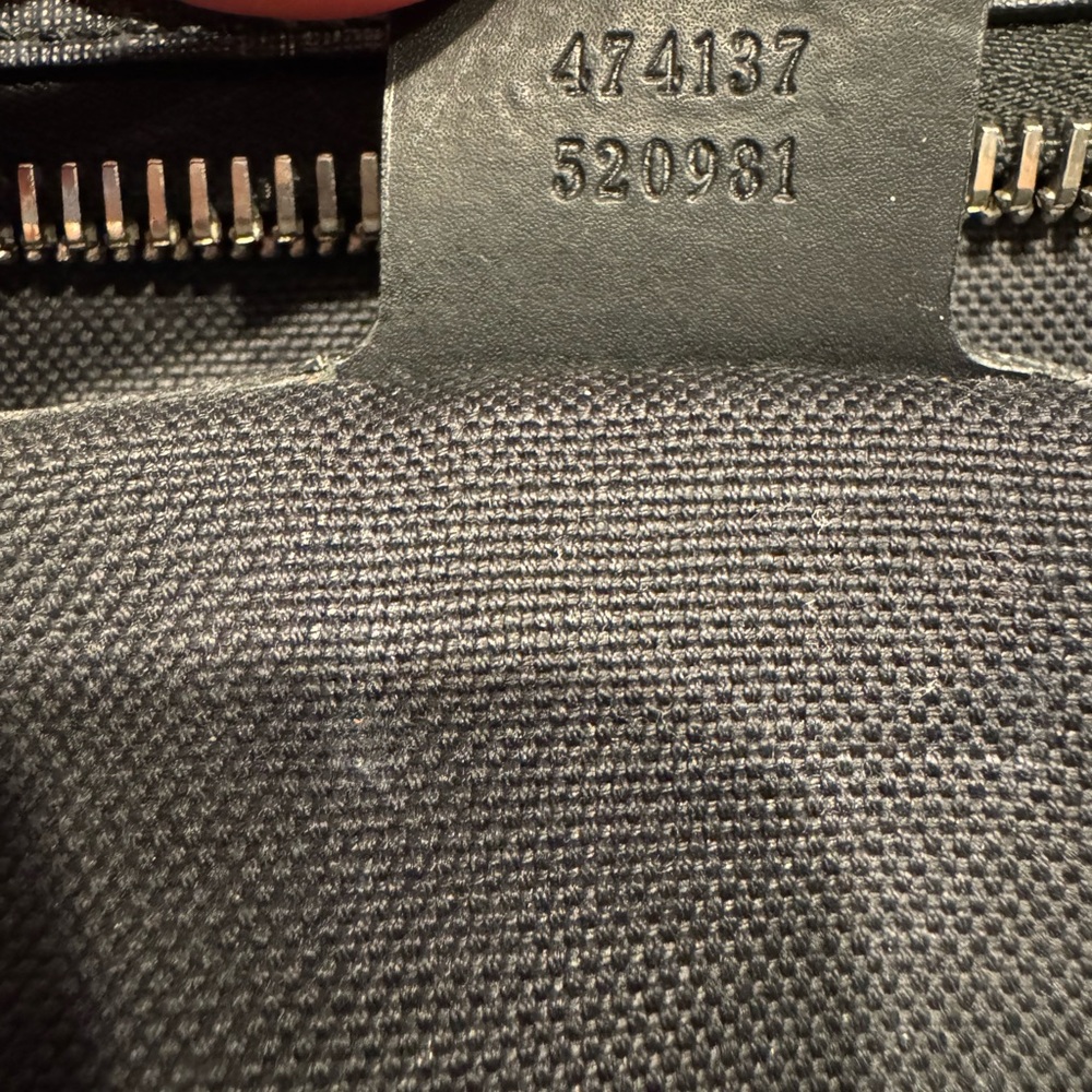 Gucci Gray and Black Messenger Bag - Picture 10 of 16